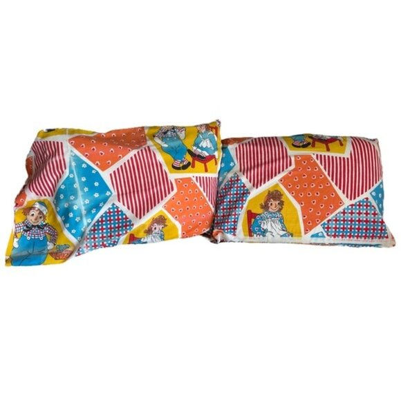 Vintage Raggedy Ann & Andy Standard Size Pillowcases - Picture 1 of 10